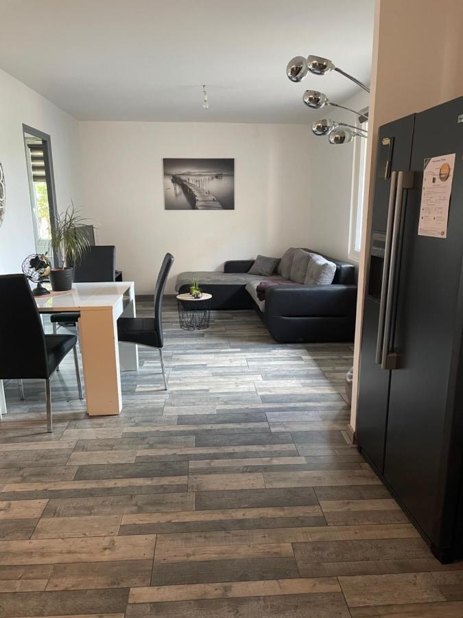 Appartement Rdc Calme En Hyper Centre-Ville Digoin Exterior foto
